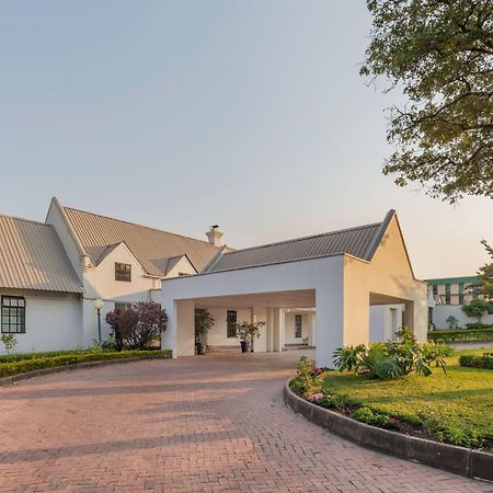 Protea Hotel By Marriott Chingola Exteriör bild